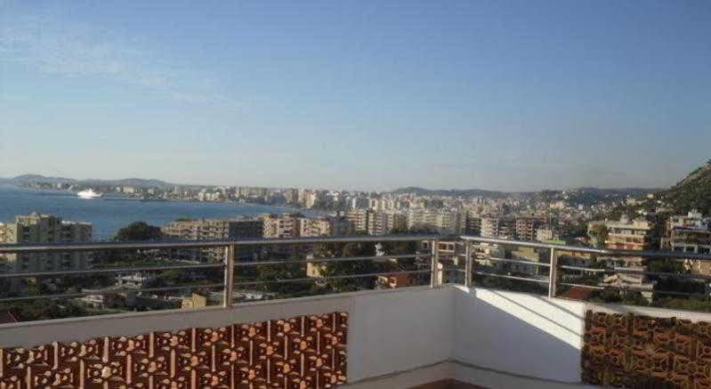 Lux Apartments Vlorë Exteriör bild